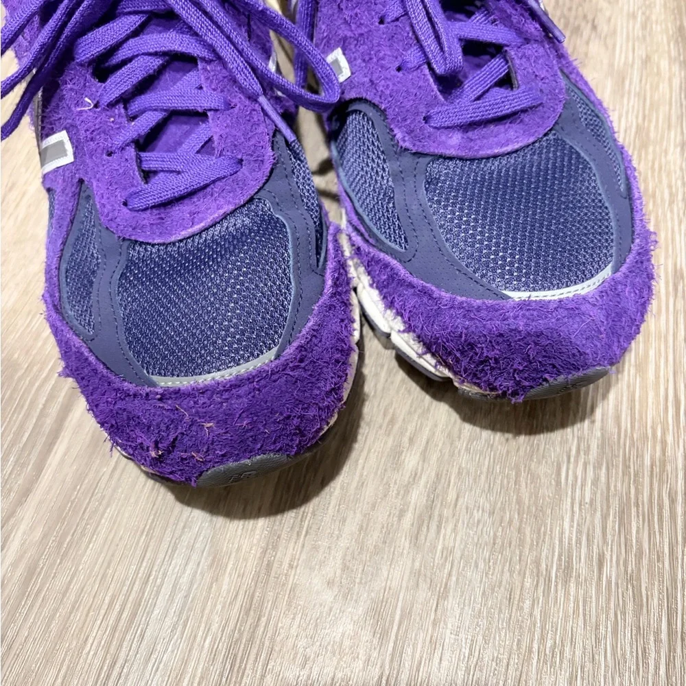 New Balance Men’s 990v4 Purple - Picture 9 of 12